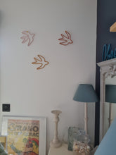 Charger l'image dans la galerie, Hirondelle en vol en tricotin