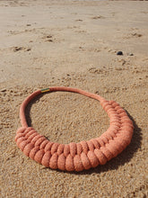 Charger l'image dans la galerie, Collier corde coton noué épais plastron, bijou fantaisie, idée cadeau tendance macramé fait main noeud marin terracotta
