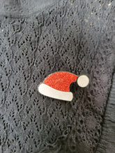 Charger l'image dans la galerie, Broche bonnet / chapeau de Père Noël à paillettes girly pour femme ou fille