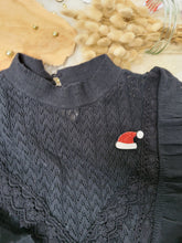 Charger l'image dans la galerie, Broche bonnet / chapeau de Père Noël à paillettes girly pour femme ou fille