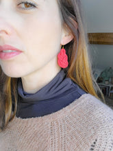 Charger l'image dans la galerie, Boucles d'oreille corde de coton coloré bijou fantaisie cadeau tendance macramé fait main noeud marin choix 19 couleurs