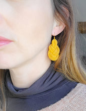 Charger l'image dans la galerie, Boucles d'oreille corde de coton coloré bijou fantaisie cadeau tendance macramé fait main noeud marin choix 19 couleurs