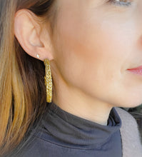 Charger l'image dans la galerie, Boucles d'oreille créoles corde de coton fantaisie cadeau tendance fait main