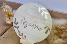Charger l'image dans la galerie, Plaque Personnalisée en Bois Rond - Décoration Murale enseigne pour Chambre d'Enfant