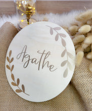 Charger l'image dans la galerie, Plaque Personnalisée en Bois Rond - Décoration Murale enseigne pour Chambre d'Enfant