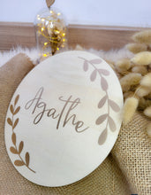 Charger l'image dans la galerie, Plaque Personnalisée en Bois Rond - Décoration Murale enseigne pour Chambre d'Enfant
