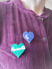 Charger l'image dans la galerie, Broche coeur paillette personnalisable, idée cadeau fête des mères, fin d'année maîtresse, ATSEM, nounou, Assistante maternelle
