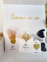 Charger l'image dans la galerie, Boîte cadeau veux-tu être ma témoin marraine fleurs séchées lunettes coeur trousse velours personnalisée maman anniversaire mariage EVJF