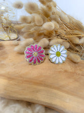 Charger l'image dans la galerie, Magnifique Broche Fleur à Paillettes - Accessoire Tendance pour Mariage, EVJF, Témoin, Demoiselle d'Honneur et Plus - 24 Couleurs Disponibles