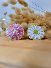 Charger l'image dans la galerie, Magnifique Broche Fleur à Paillettes - Accessoire Tendance pour Mariage, EVJF, Témoin, Demoiselle d'Honneur et Plus - 24 Couleurs Disponibles