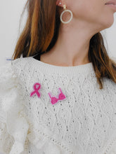 Charger l'image dans la galerie, Broche octobre rose logo en paillettes