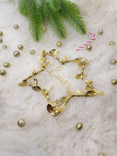 Charger l'image dans la galerie, Décoration ornement de sapin de Noël en forme d'étoile feuilles dorées à suspendre personnalisable avec prénom ou mot