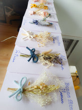 Charger l'image dans la galerie, Carte de fleurs séchées naturelles fait main fête des mères, Bouquet de fleurs à offrir, carte, cadeau maman personnalisé à offrir