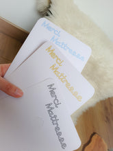 Charger l'image dans la galerie, Carte merci maîtresse fleur tricotin fait main, fleur à offrir nounou, crèche, ATSEM, cadeau fin d'année remerciement