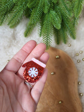 Charger l'image dans la galerie, Broche gant de Noël à paillettes girly pour femme ou fille