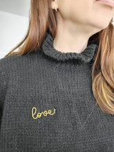 Charger l'image dans la galerie, Broche Prénom Personnalisée – Cadeau Fait Main en Fil d'Aluminium | Idée Originale pour Maîtresse, Marraine, Témoin, Femme, EVJF, Fête des Mères, Anniversaire