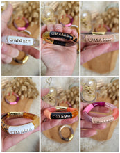 Charger l'image dans la galerie, Bracelet Mama glitter léopard fait main – Cadeau original fête des mères ou naissance
