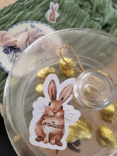 Charger l'image dans la galerie, Etiquette marque-place personnalisé lapin Pâques champêtre décoration enfant baptême, anniversaire, fête, cadeau nom invité