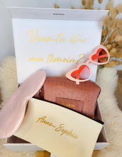 Charger l'image dans la galerie, Boîte cadeau veux-tu être ma témoin marraine fleurs séchées lunettes coeur trousse velours personnalisée maman anniversaire mariage EVJF