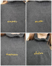 Charger l'image dans la galerie, Broche Prénom Personnalisée – Cadeau Fait Main en Fil d'Aluminium | Idée Originale pour Maîtresse, Marraine, Témoin, Femme, EVJF, Fête des Mères, Anniversaire