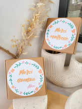 Charger l'image dans la galerie, Bracelet perles cadeau maîtresse fin d’année – 3 modèles & boîte personnalisée