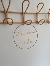 Charger l'image dans la galerie, Couronne "la vie est belle"