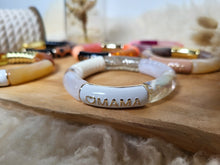 Charger l'image dans la galerie, Bracelet Mama glitter léopard fait main – Cadeau original fête des mères ou naissance