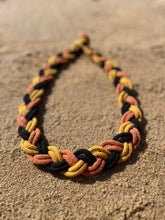 Charger l'image dans la galerie, Collier personnalisable corde coton tressé bijou fantaisie cadeau tendance macramé fait main noeud marin terracotta jaune moutarde noir