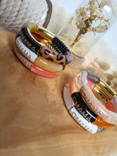 Charger l'image dans la galerie, Bracelet Mama glitter léopard fait main – Cadeau original fête des mères ou naissance