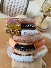 Charger l'image dans la galerie, Bracelet Mama glitter léopard fait main – Cadeau original fête des mères ou naissance
