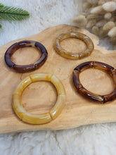 Charger l'image dans la galerie, Bracelet élastique jonc uni ambre, marron, tabac, naturel