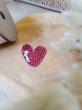 Charger l'image dans la galerie, Broche coeur travers paillette personnalisable fait main cadeau témoin marraine femme fête des mères anniversaire EVJF