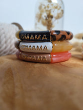 Charger l'image dans la galerie, Bracelet Mama glitter léopard fait main – Cadeau original fête des mères ou naissance