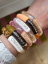 Charger l'image dans la galerie, Bracelet Mama glitter léopard fait main – Cadeau original fête des mères ou naissance