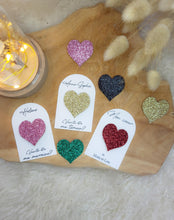 Charger l'image dans la galerie, Box cadeau veux-tu être ma témoin carte fleurs séchées broche coeur paillettes marraine mamie maman anniversaire baptême naissance mariage