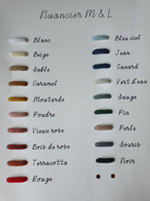 Charger l'image dans la galerie, Couronne de Fleurs Séchées Bohème Personnalisée avec Prénom – Décoration Originale et Vintage pour Chambre Bébé