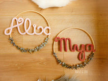 Charger l'image dans la galerie, Couronne prénom eucalyptus