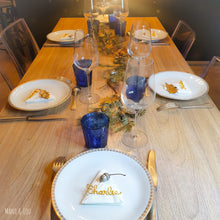 Charger l'image dans la galerie, Marque-place en fil doré mariage, réception