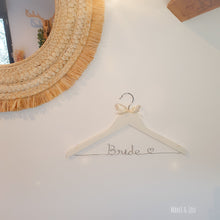 Charger l'image dans la galerie, Cintre personnalisé adulte blanc