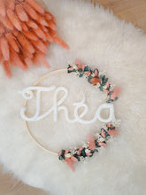 Charger l'image dans la galerie, Couronne bohème prénom fleurs séchées stabilisées