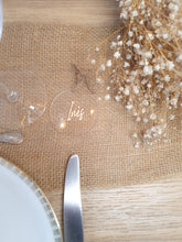 Charger l'image dans la galerie, Marque place plexiglas rond mariage bohème personnalisé prénom rond en acrylique calligraphie nom d'invités pour décoration de mariage, baptême