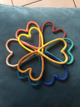 Charger l'image dans la galerie, Cœur en tricotin