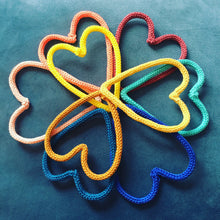 Charger l'image dans la galerie, Cœur en tricotin