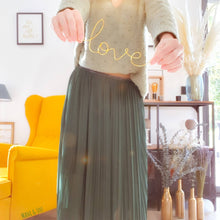 Charger l'image dans la galerie, Mot "Love" en fil doré