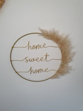 Cargar imagen en el visor de la galería, Corona de pampa &quot;hogar dulce hogar&quot;
