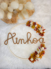 Load image into Gallery viewer, Wreath first name dried flowers
