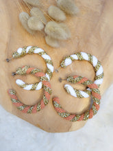Charger l&#39;image dans la galerie, Boucles d&#39;oreille créoles corde de coton bicolore bijou fantaisie cadeau tendance macramé fait main noeud marin choix 21 couleurs
