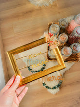 Load image into Gallery viewer, Personalized golden frame dried flowers gift for teacher, teacher, ATSEM, childminder
