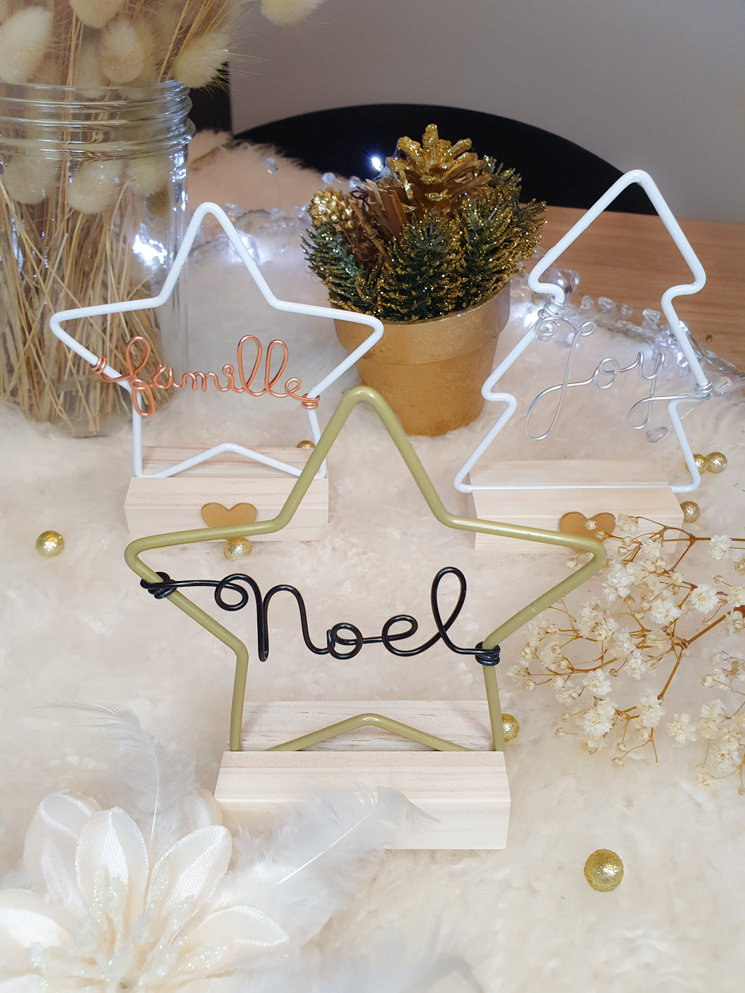 Décoration étoile ou sapin de Noël personnalisée avec prénom ou mot à suspendre ou poser cadeau invité fin d'année marque-place table Noel