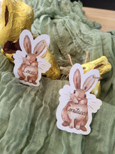 Charger l&#39;image dans la galerie, Etiquette marque-place personnalisé lapin Pâques champêtre décoration enfant baptême, anniversaire, fête, cadeau nom invité
